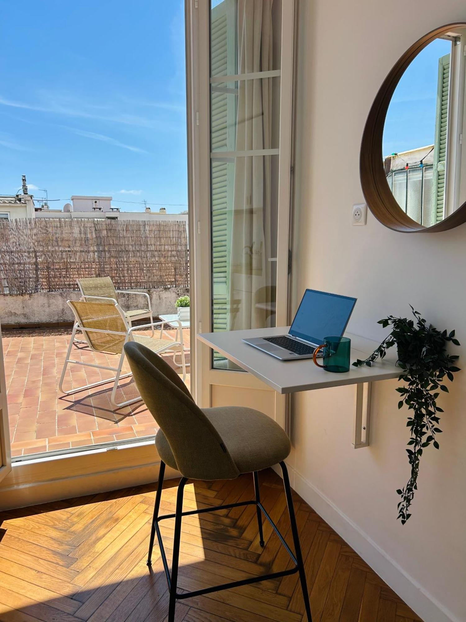 Exclusive Floor - Apartment *
